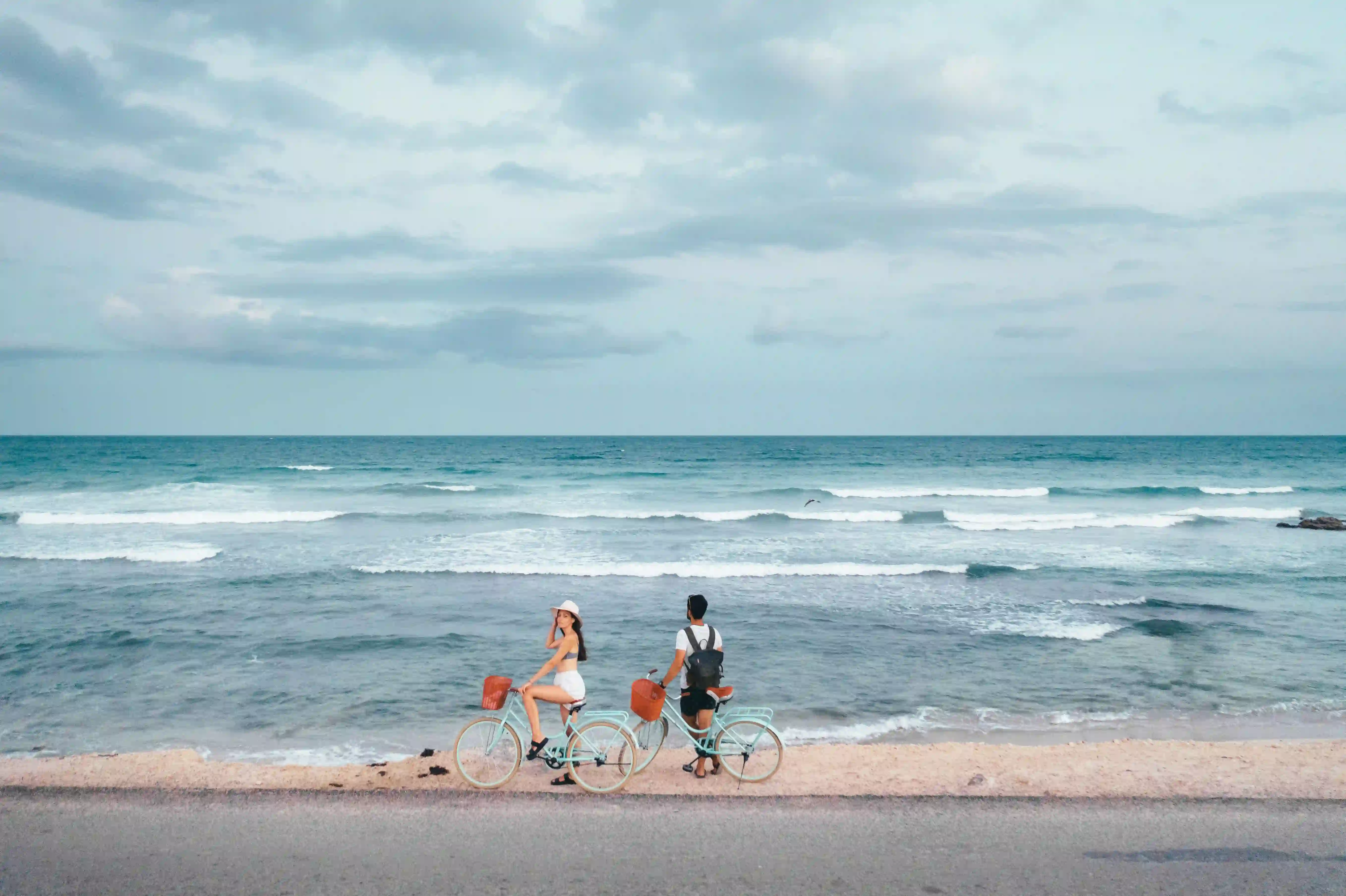 Corniche Cycling & Beach