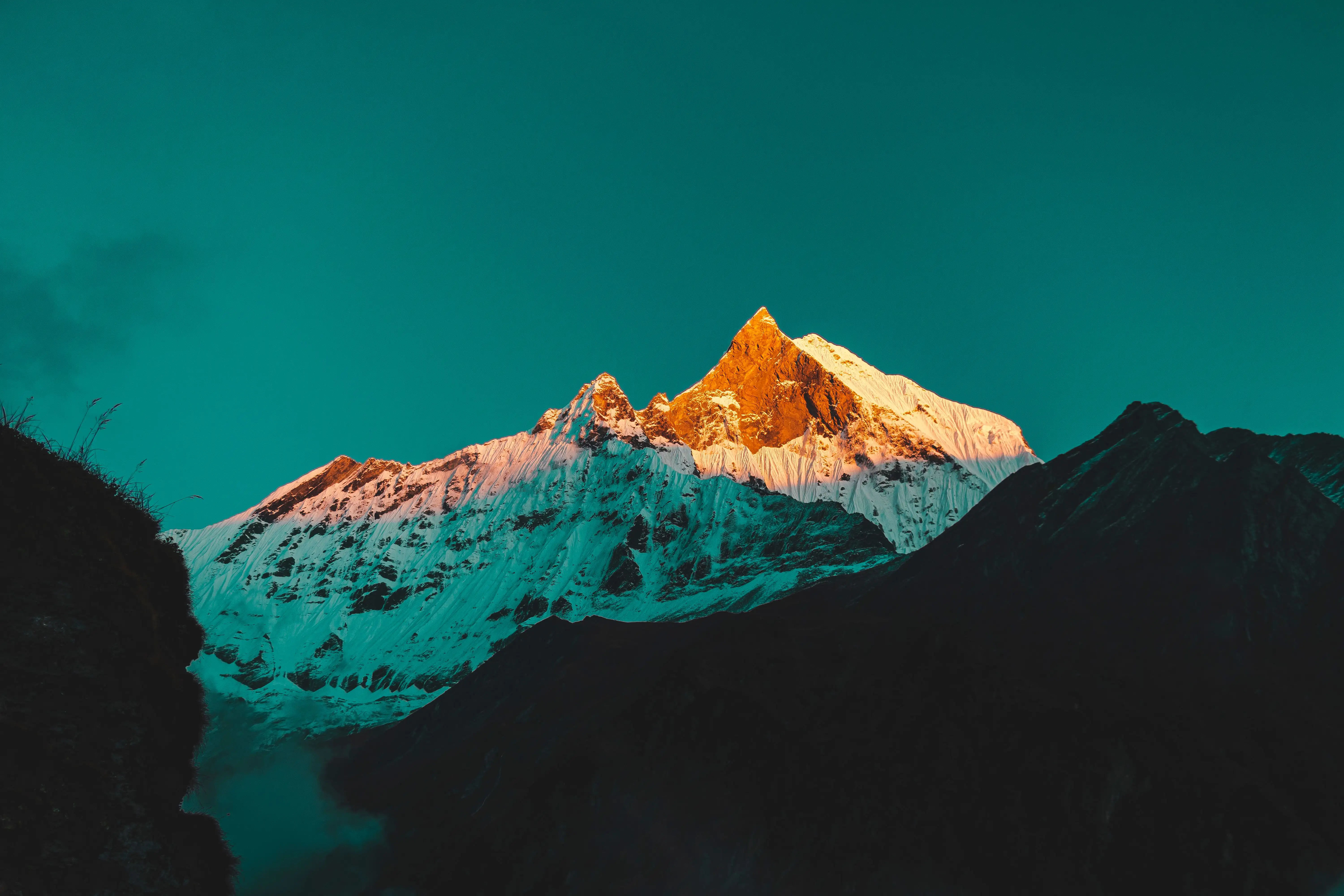Himalayan mountain range sunrise